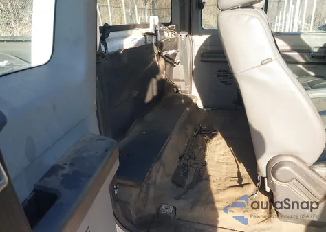 2015 Ford F-250 Xl z USA, uszkodzony, nr VIN 1FT7X2A6XFEB18903